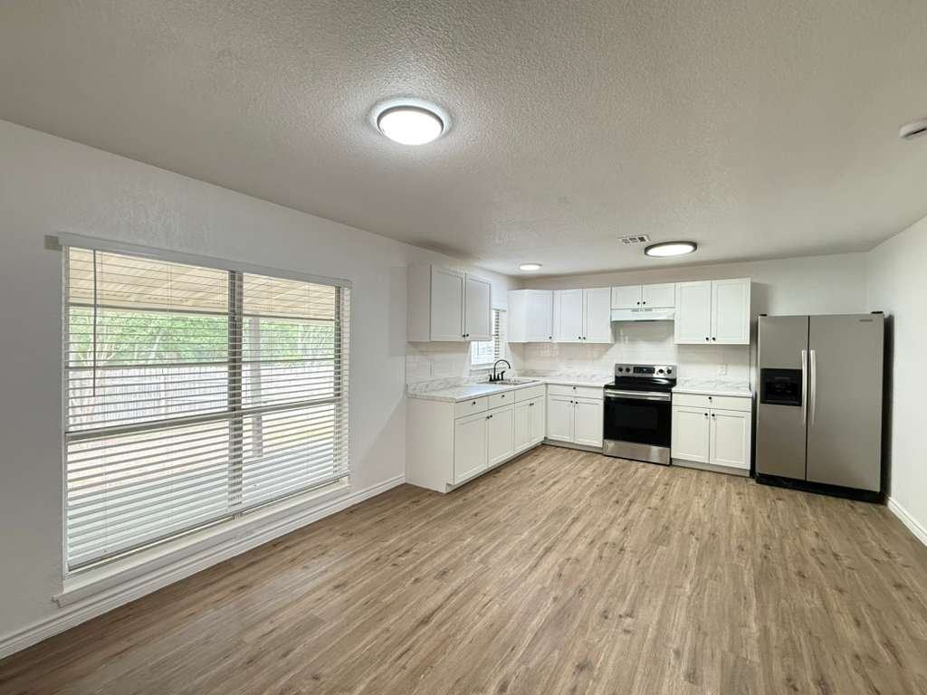 5214 Charolais Dr - Photo 4 of 20