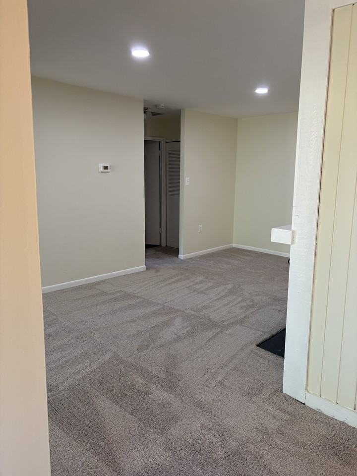 10549 Twin Rivers Rd #F2 - Photo 2 of 20