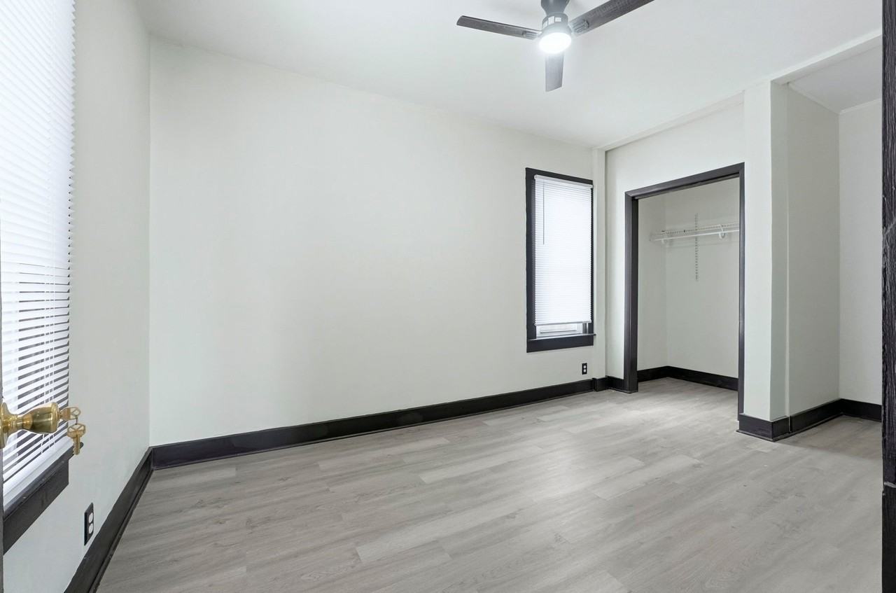 2406 Miner St - Photo 4 of 16