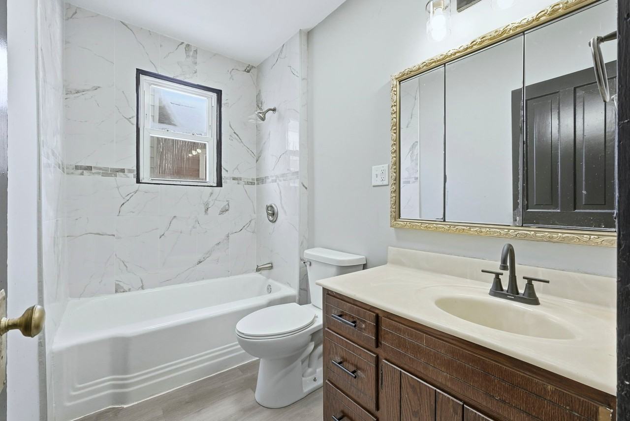 2406 Miner St - Photo 6 of 16