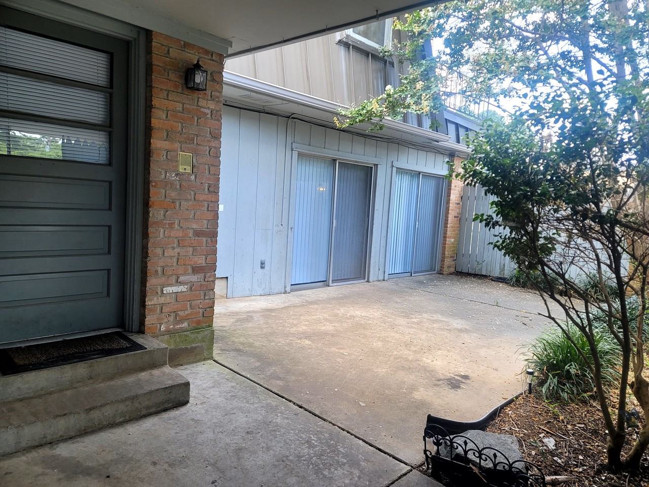 2820 4th St - Photo 3 of 20