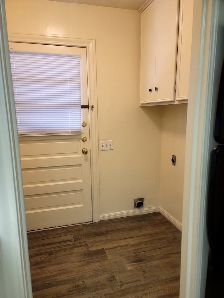 2820 4th St - Photo 4 of 20
