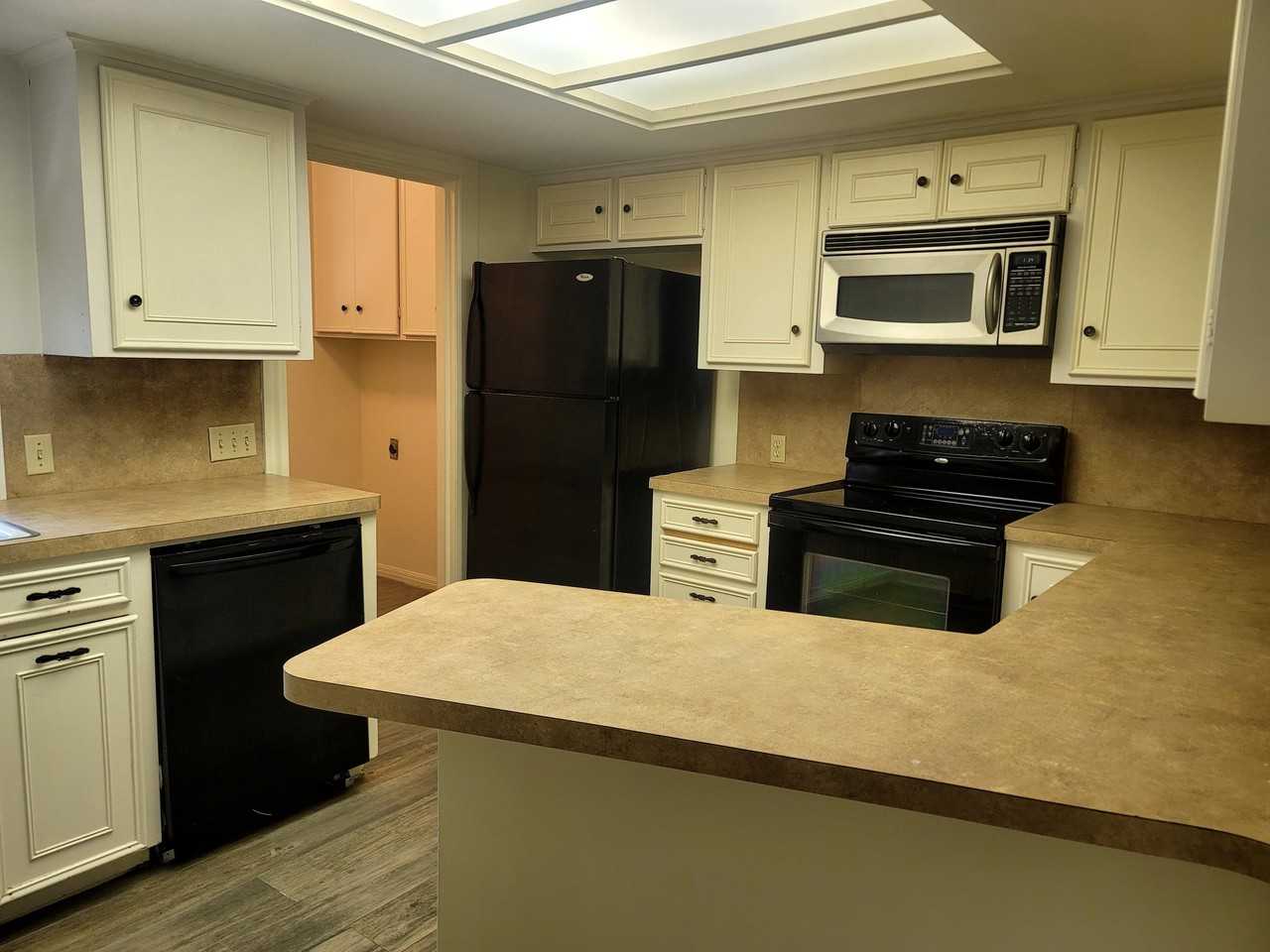 2820 4th St - Photo 6 of 20