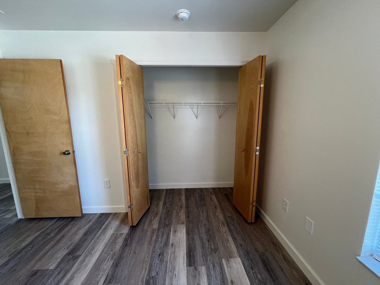 1427 N Paris St #C - Photo 6 of 17