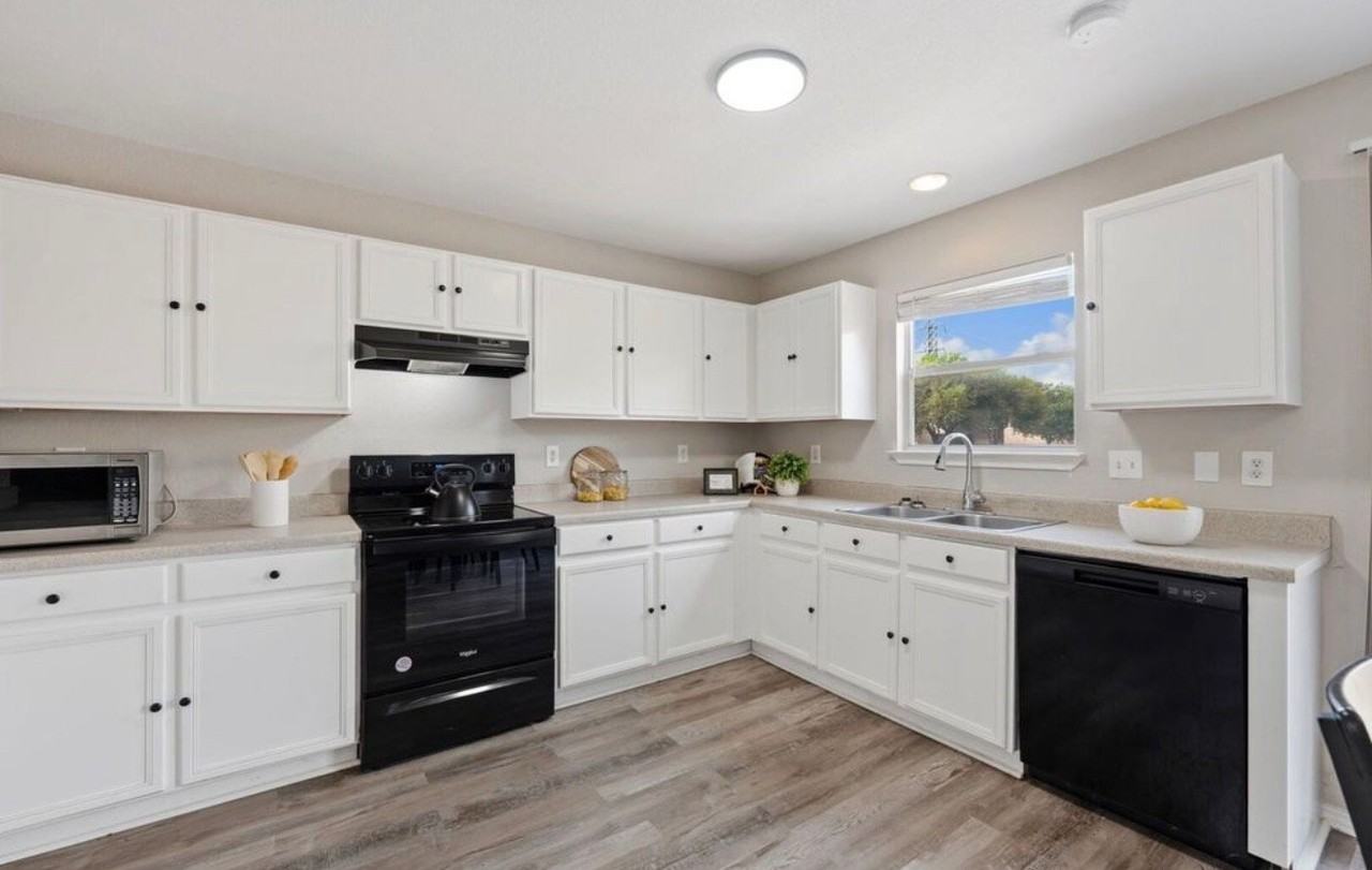 10807 Indigo Crk - Photo 7 of 18