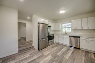 22196 Lockport Ave - Photo 1 of 1