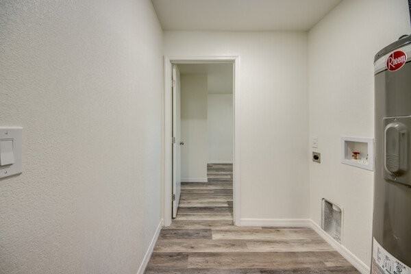 22196 Lockport Ave - Photo 4 of 12