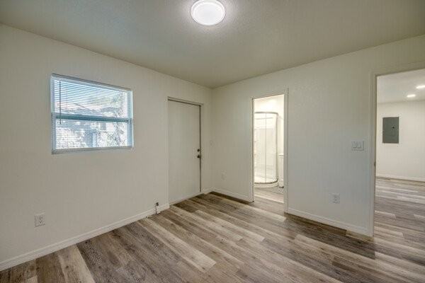 22196 Lockport Ave - Photo 6 of 12