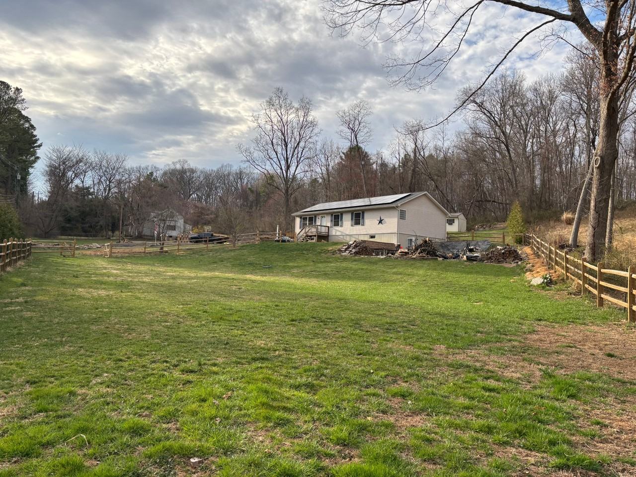 2016 Harkins Rd - Photo 4 of 18