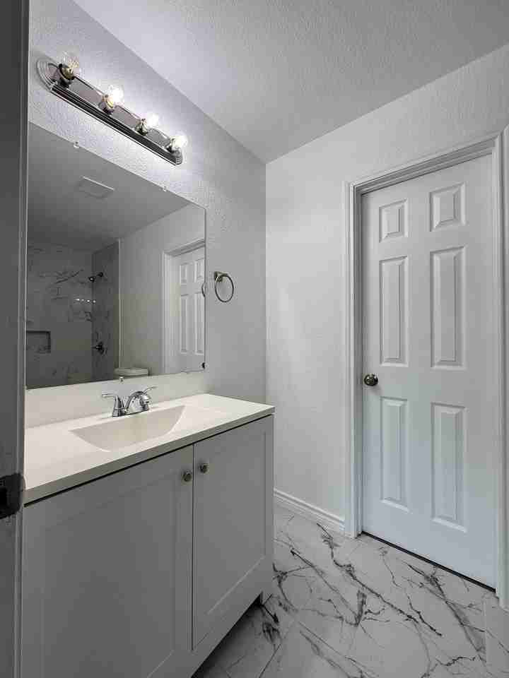 2307 Mission Vw - Photo 7 of 18