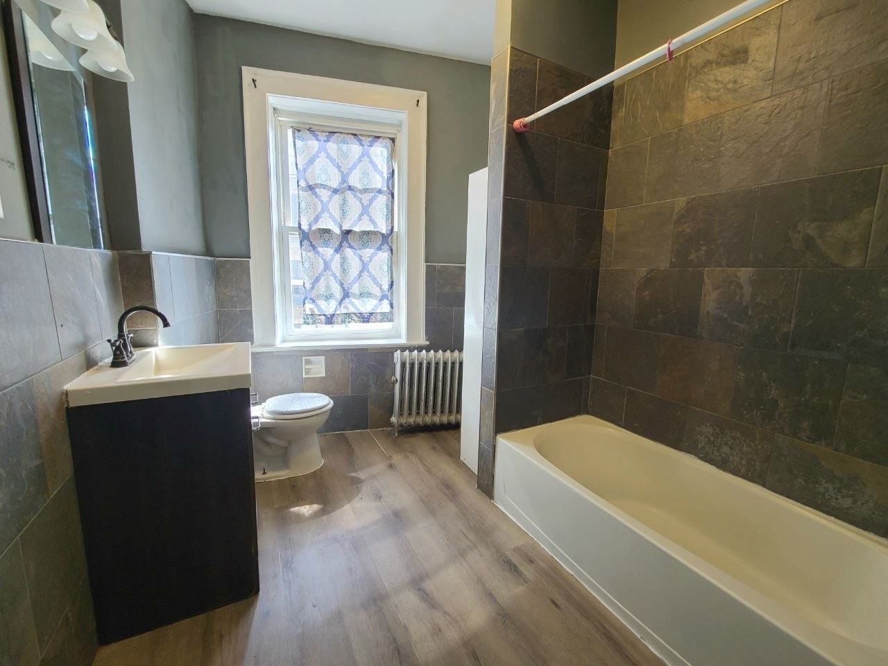 684 Summer Ave #9 - Photo 3 of 3