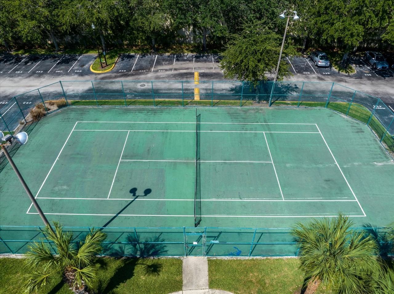 5483 Vineland Rd #10210 - Photo 3 of 20