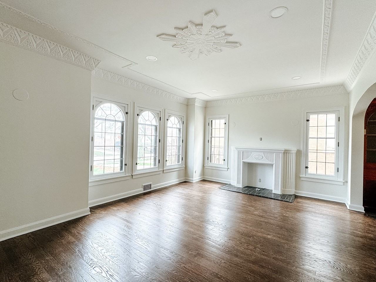 2331 N 54th St #2331 - Photo 6 of 10