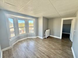 featured image of 7 Balsam Ave #3F