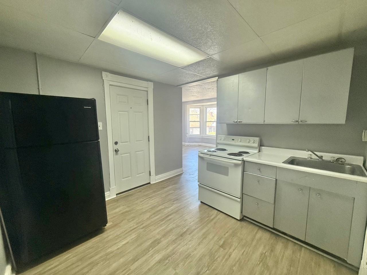 7 Balsam Ave #3F - Photo 4 of 8