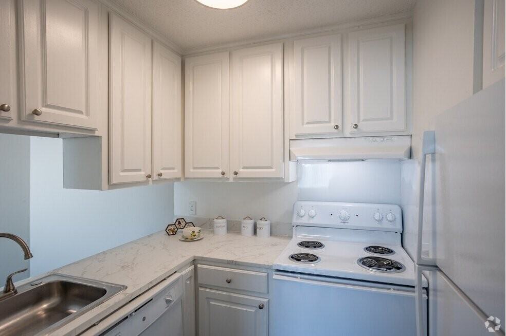 1005 Hickory Hill Ln #C110 - Photo 2 of 20