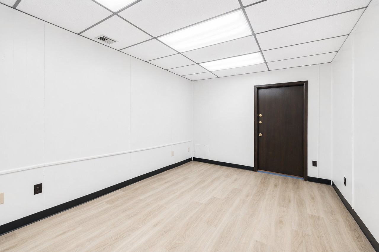 1901 N Classen Blvd #100 - Photo 7 of 11