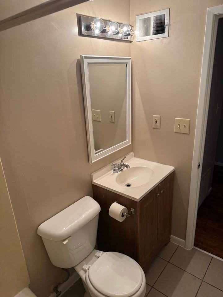 9114 New Maple Rd - Photo 3 of 6