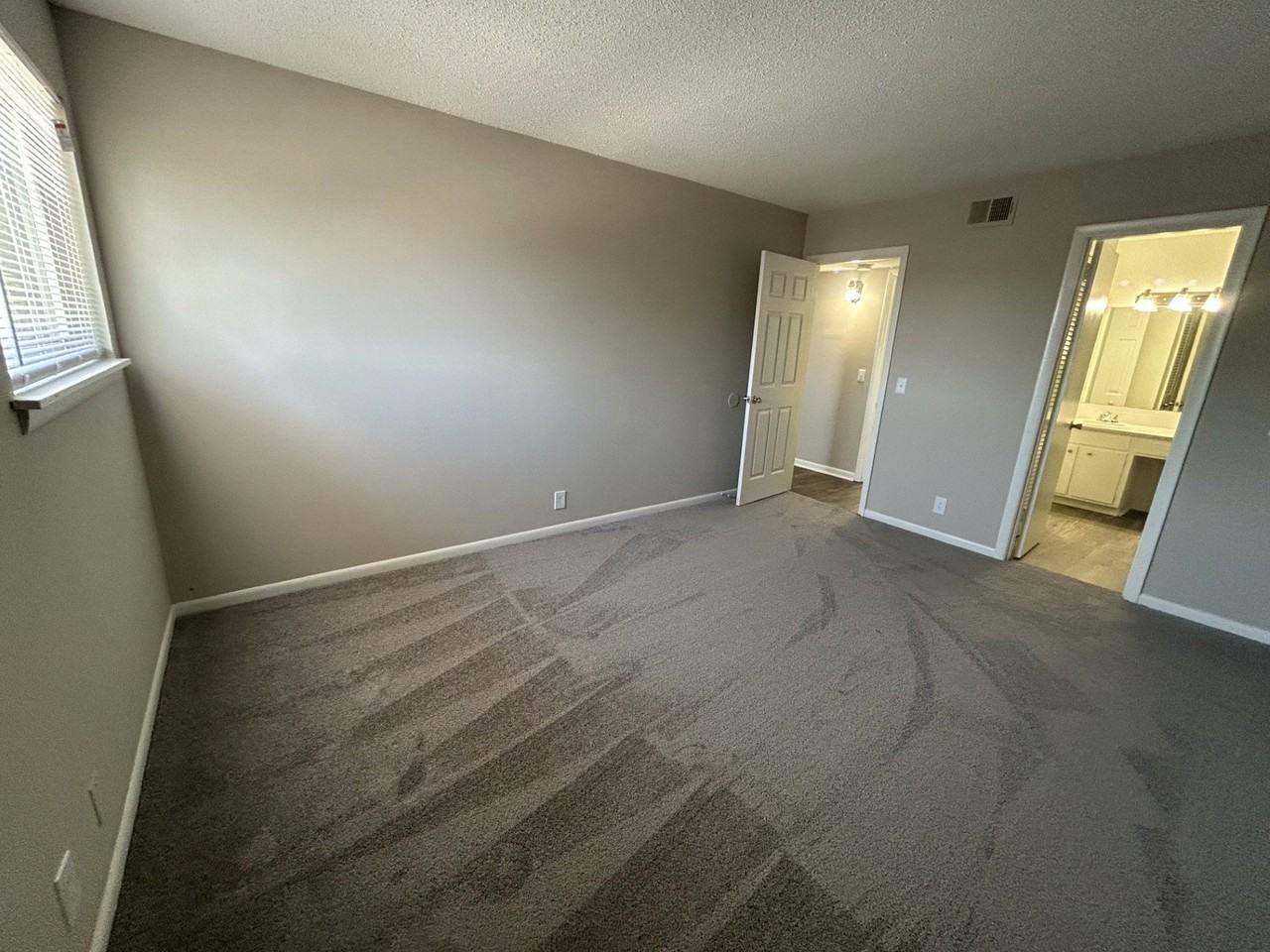 1005 Hickory Hill Ln #D202 - Photo 3 of 20
