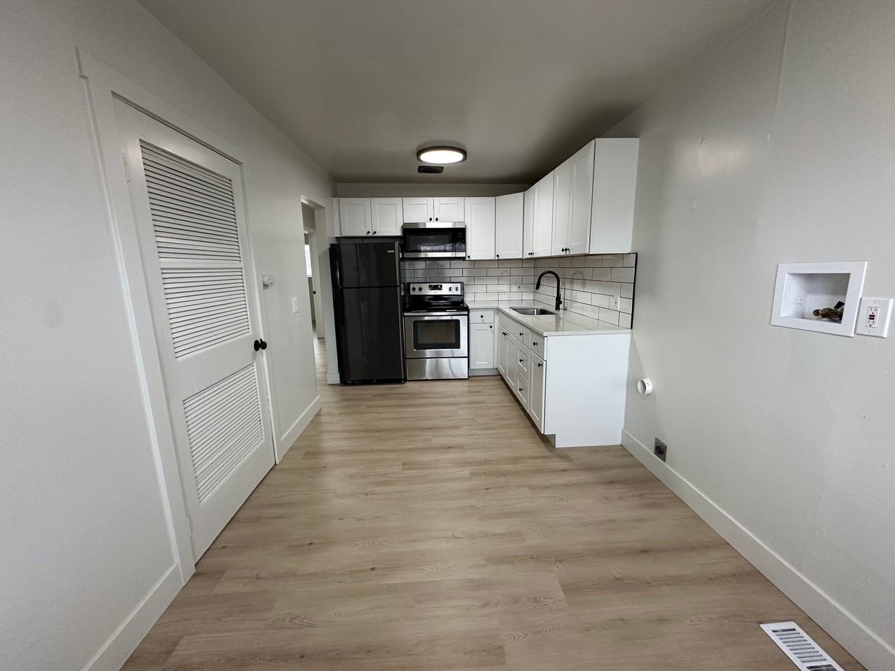 1340 S St #11 - Photo 5 of 20