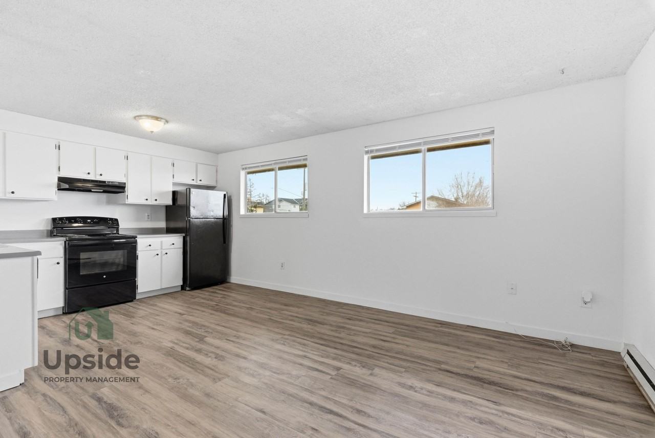 2923 North Hogan Street - Photo 5 of 17