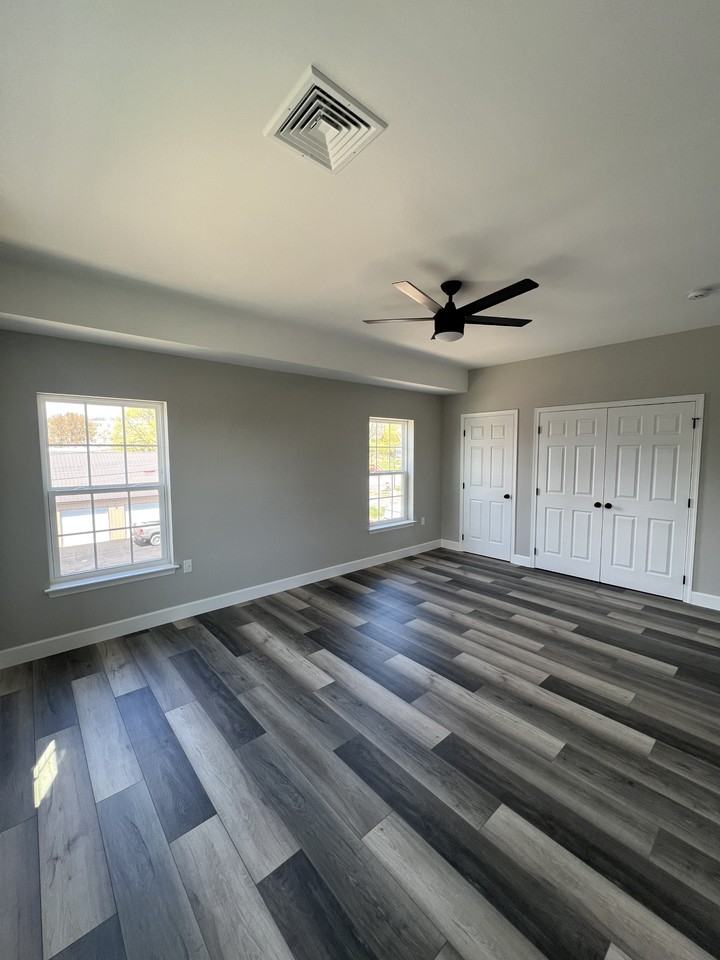 24 South Elm Street - Photo 4 of 19