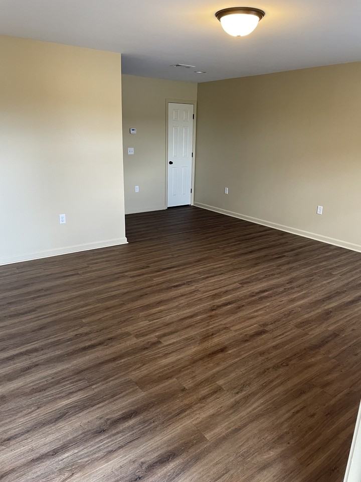 Oak Creek - Photo 4 of 12