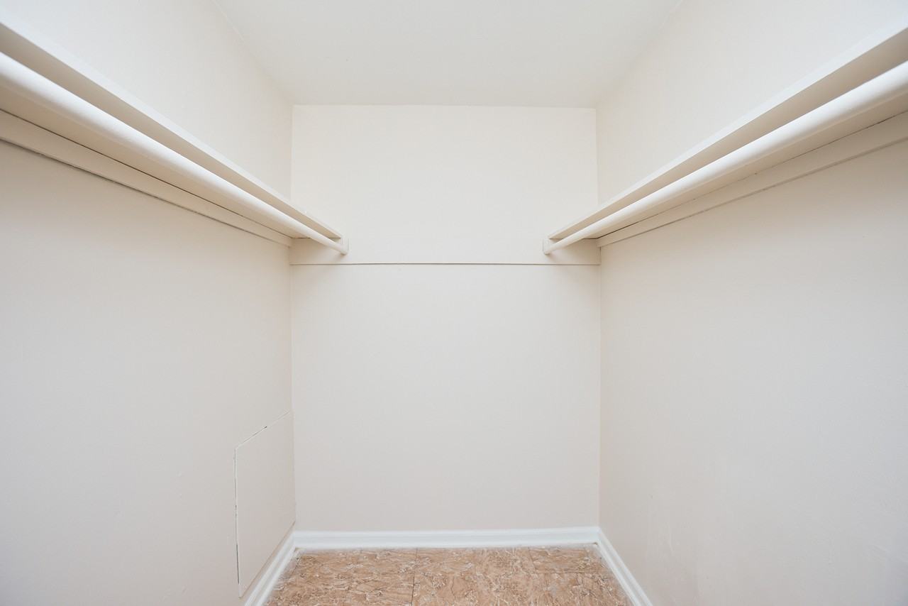 2151 Lenox Rd NE Unit C7 - Photo 7 of 8