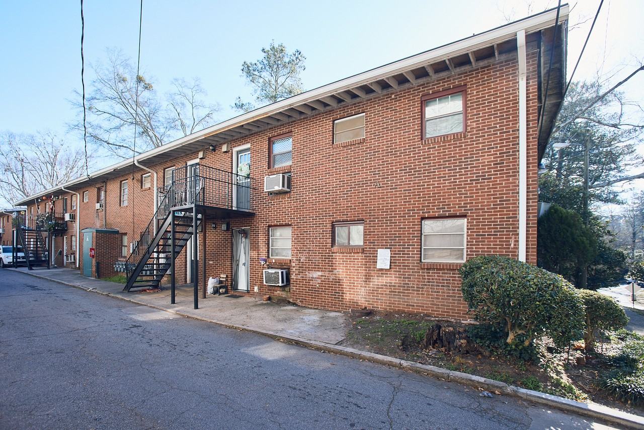 2157 Lenox Rd NE Unit C7 - Photo 2 of 12