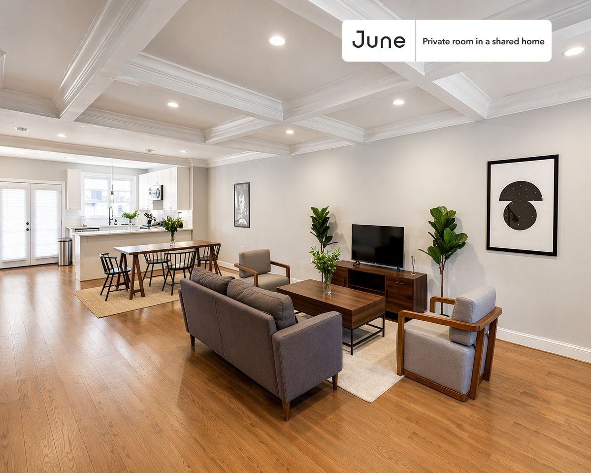 4419 3rd St Nw #B - Photo 2 of 13