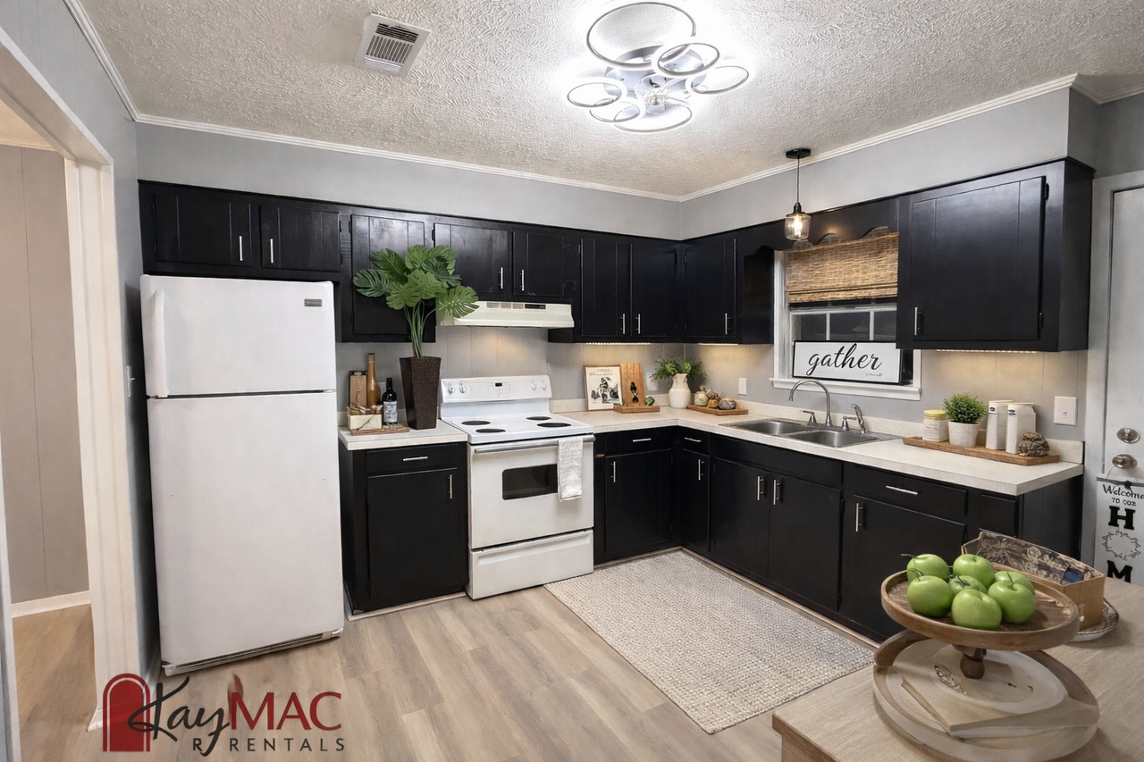 501 11th Ave #NA - Photo 3 of 12