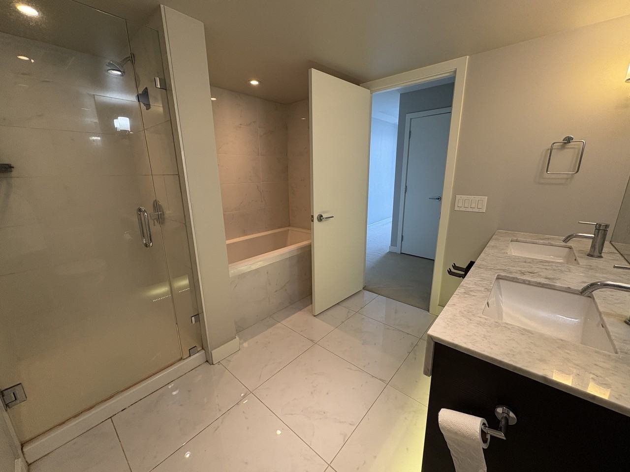 6288 Number 3 Road #1805 - Photo 6 of 12