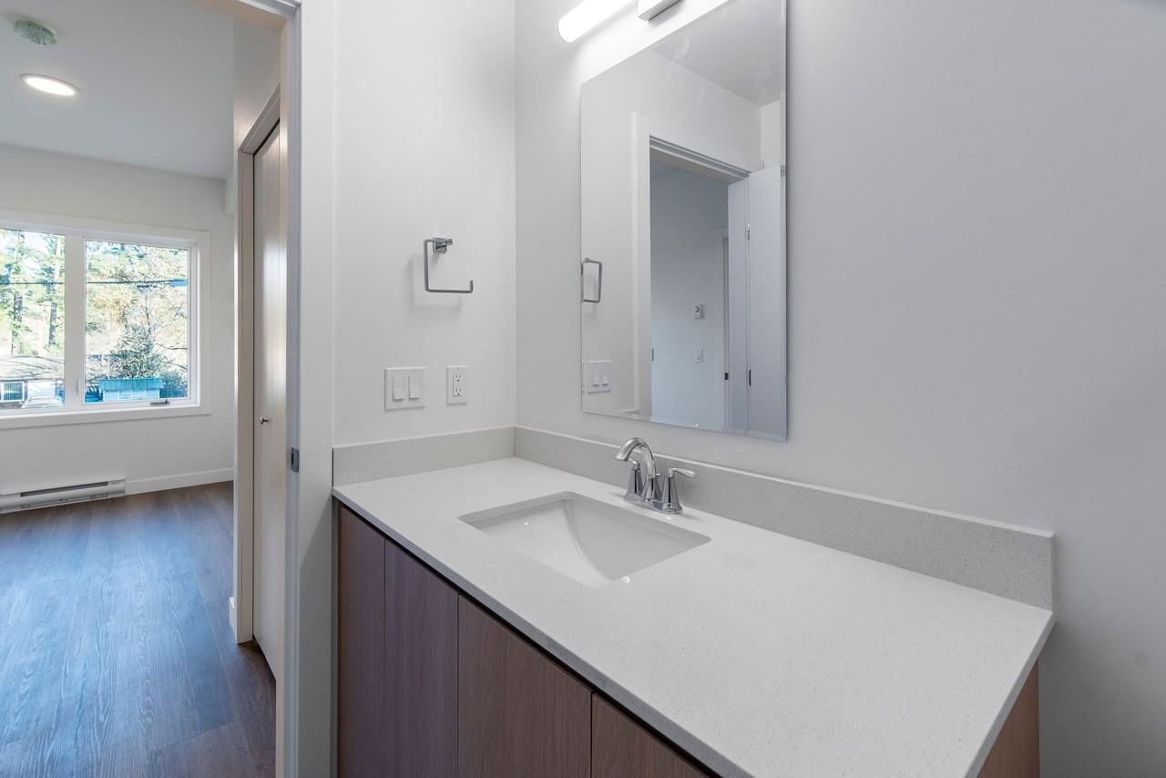 831 Orono Avenue - Photo 7