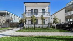 920 Avenue L, Unit D - Photo 1 of 1