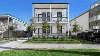 920 Avenue L, Unit D - Photo 1 of 1