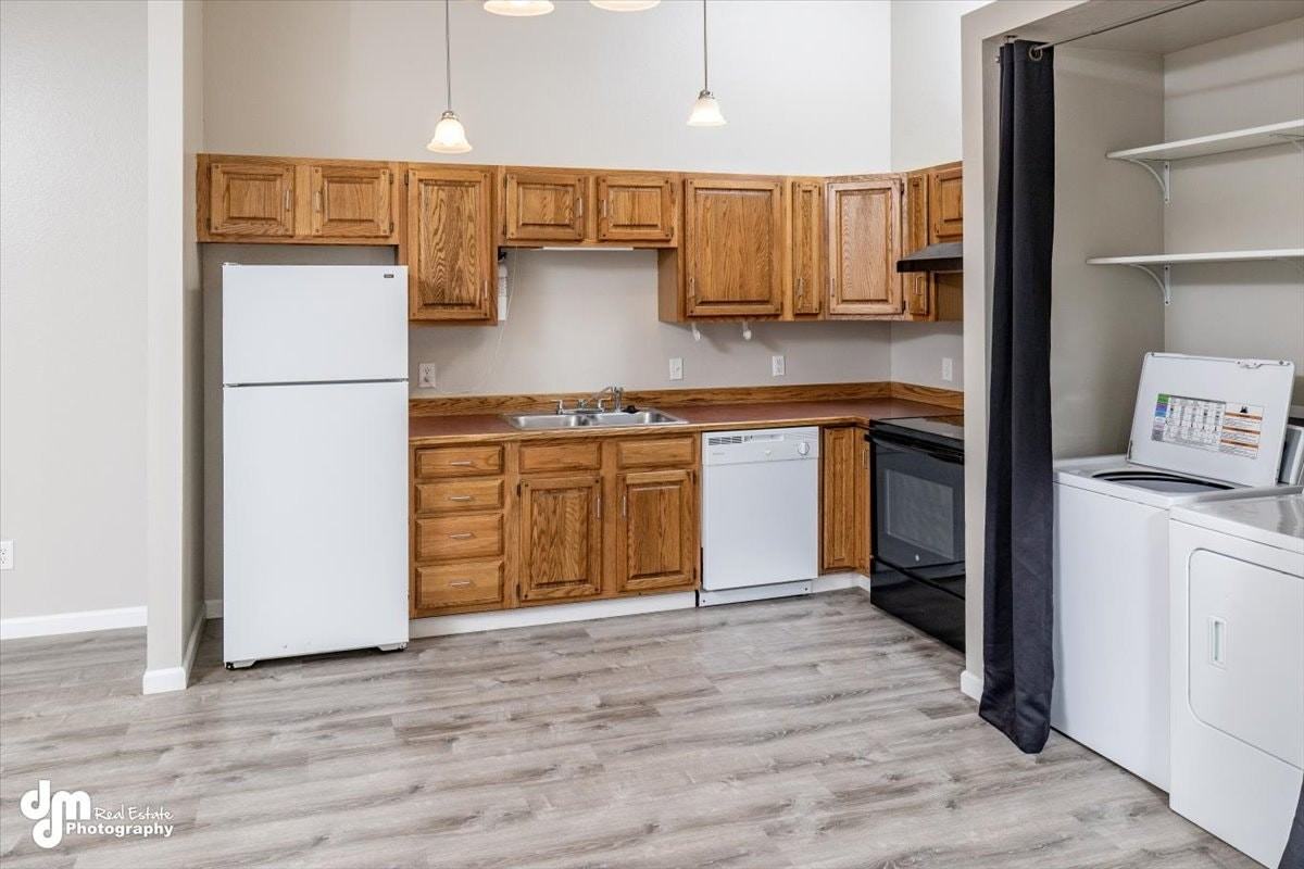 1300 North Hickory Street, Unit 3 - Hickory - Photo 2 of 14