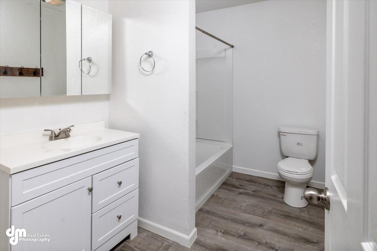 1300 North Hickory Street, Unit 3 - Hickory - Photo 6 of 14