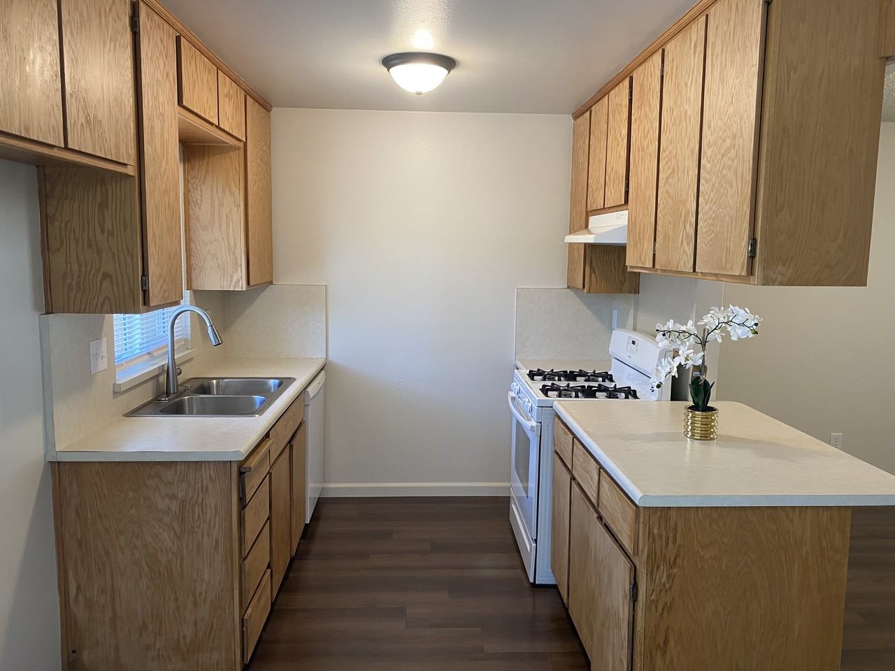 1713 E Rumble Rd #1 - Photo 4 of 10