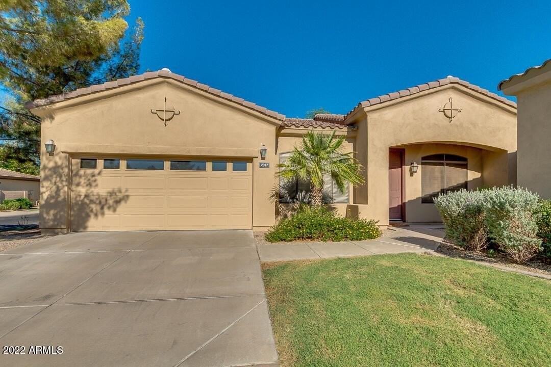 2037 W Periwinkle Way - Photo 2 of 41