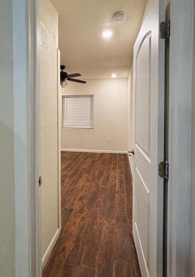 4810 N 69th Dr - Photo 7 of 10