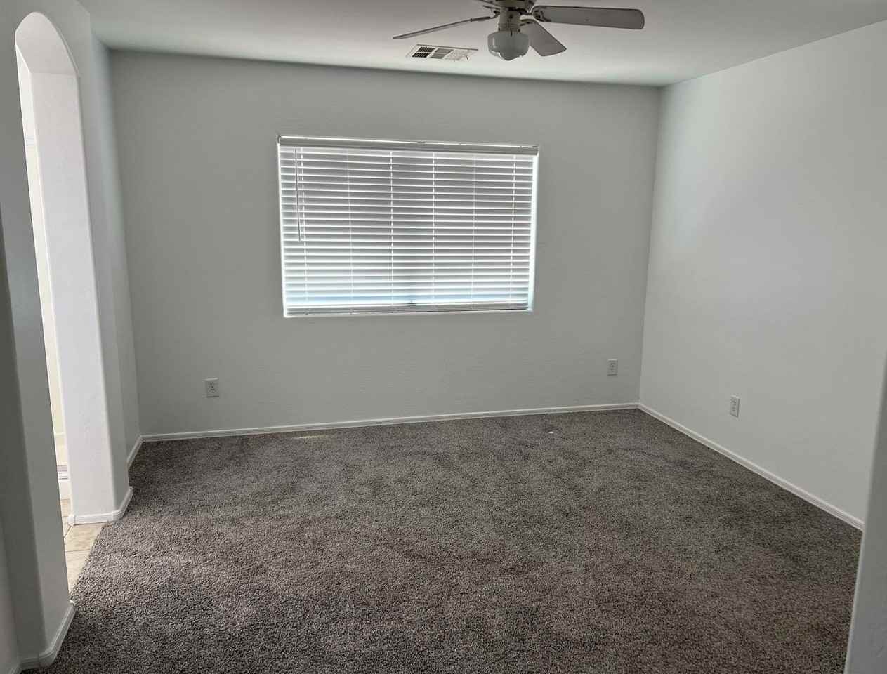 3637 E Parkview Dr - Photo 5 of 11