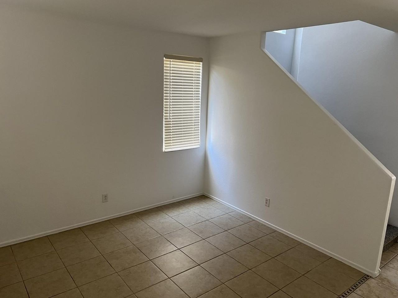 3637 E Parkview Dr - Photo 7 of 11