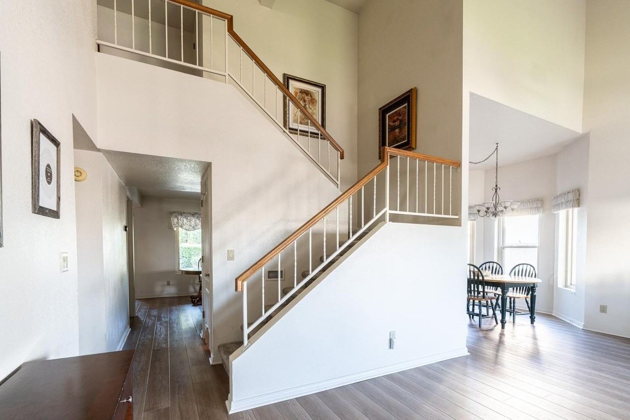 2434 W Lompoc Ave - Photo 5 of 44