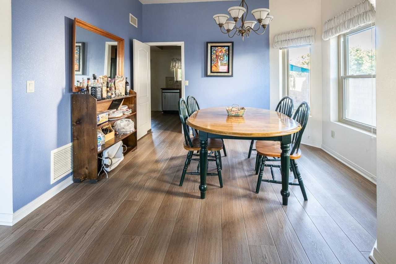 2434 W Lompoc Ave - Photo 7 of 44