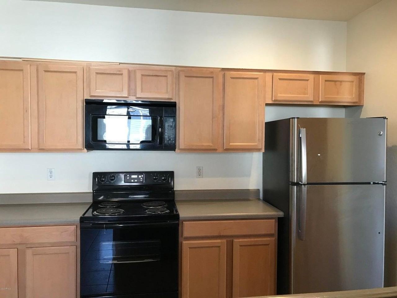 7323 W St Charles Ave - Photo 6 of 16