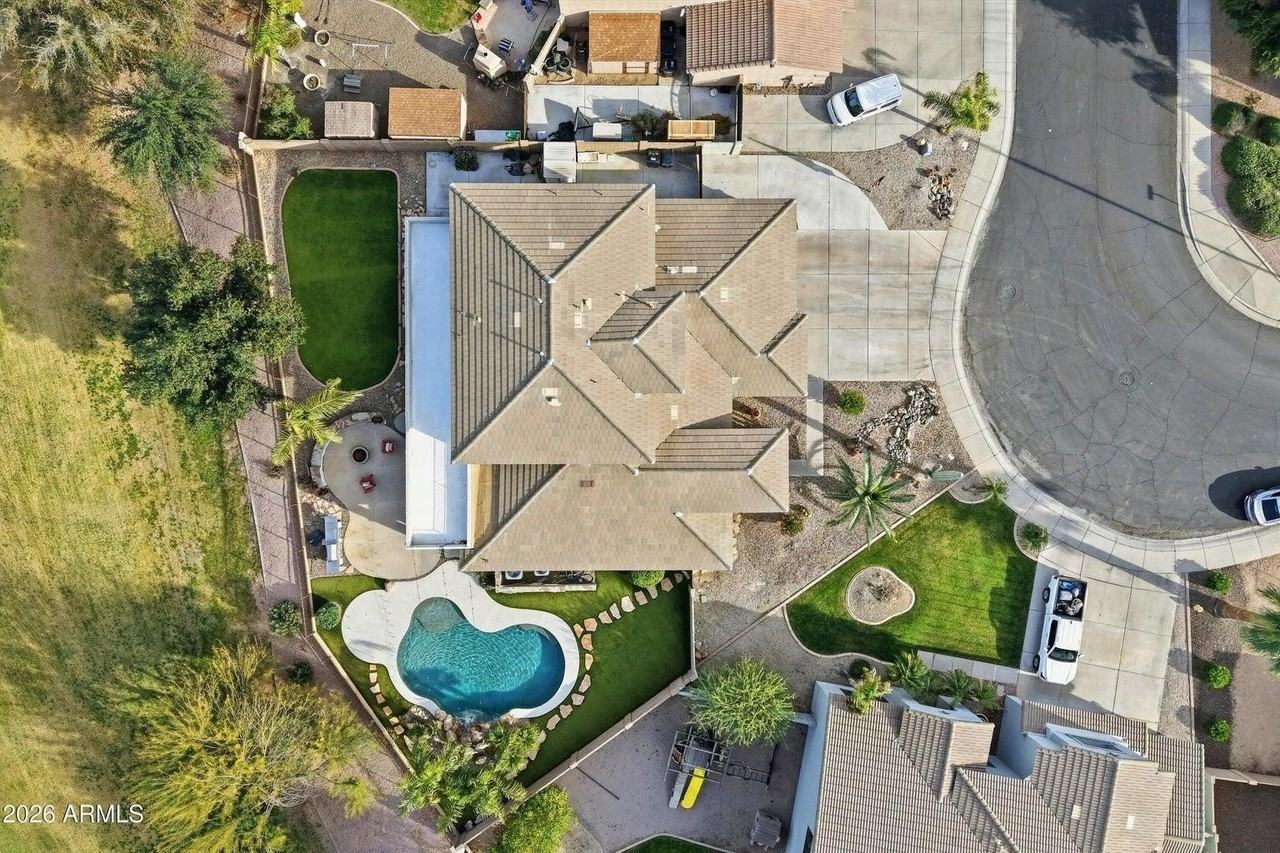 3834 E Diamond Rd - Photo 4 of 26