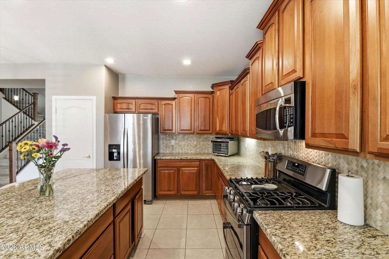 3834 E Diamond Rd - Photo 5 of 26