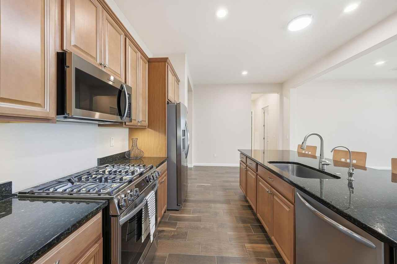 4897 N 207th Ln - Photo 5 of 38