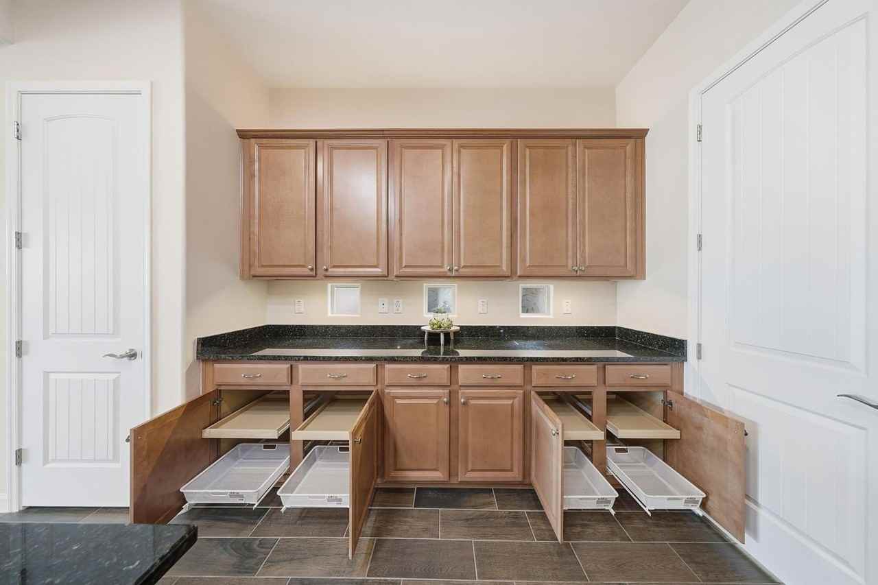 4897 N 207th Ln - Photo 7 of 38