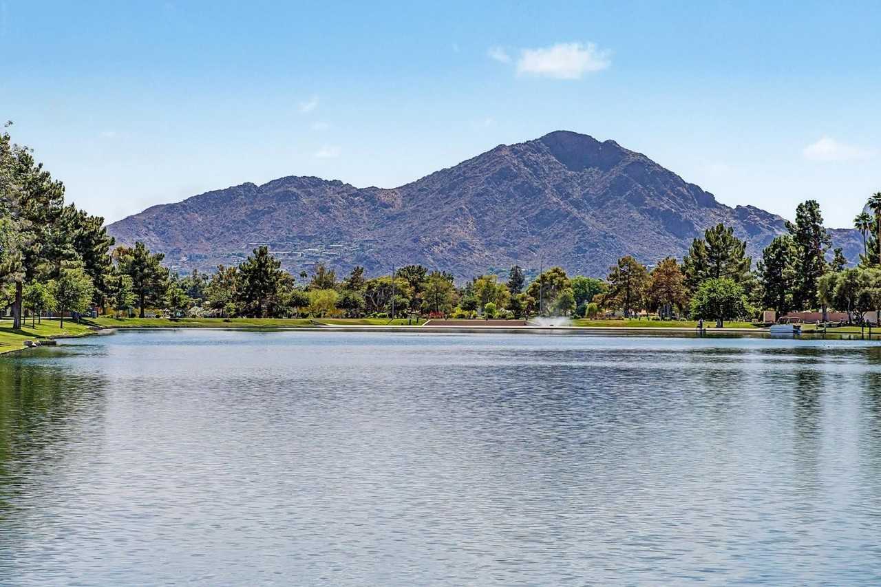 8407 E Del Camino Dr - Photo 3 of 34